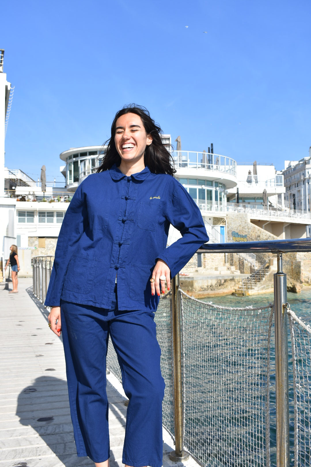 Enssemble Bleu de Chine, Le Cercle