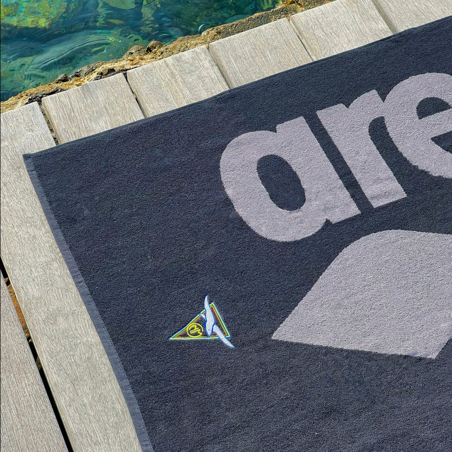 Serviette bicolore JO 2024 Arena x CNM