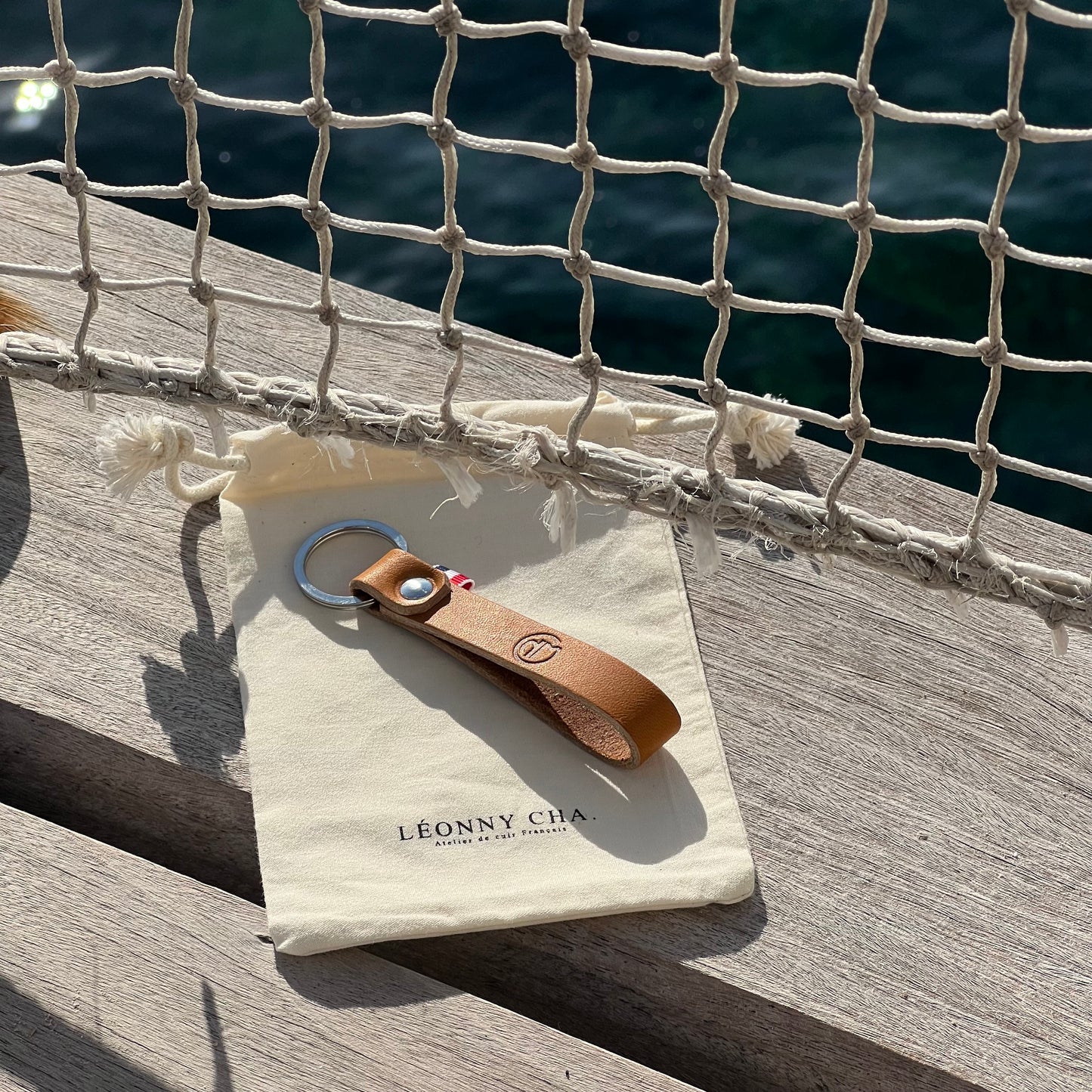 Porte Clefs, Leonny Cha x CNM