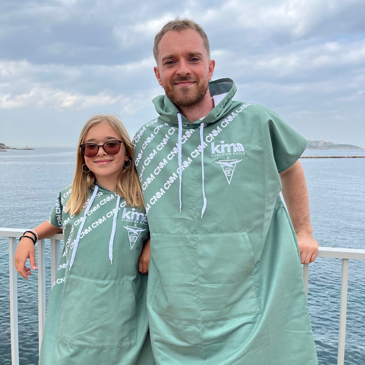 Poncho kaki junior CNM X KIMA