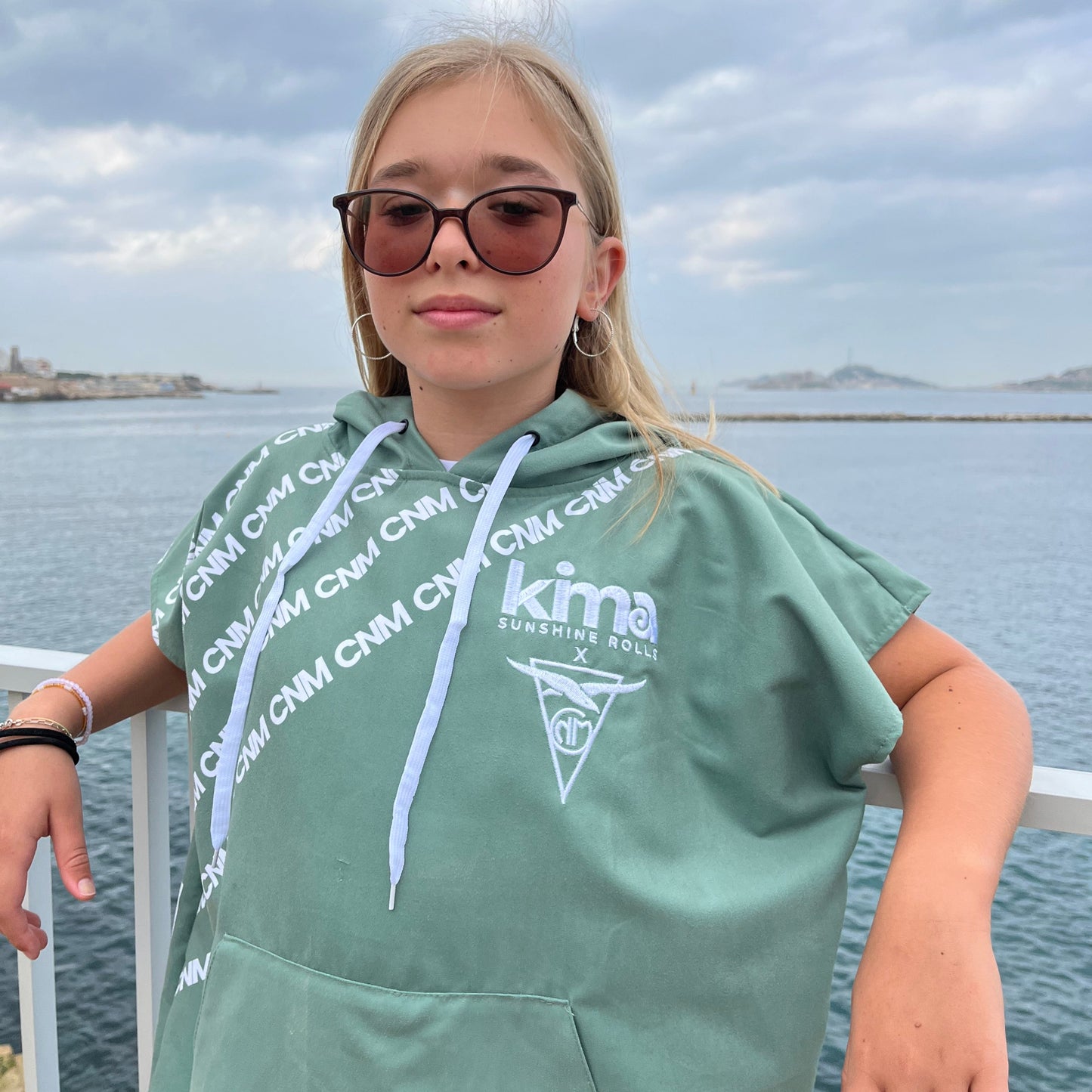 Poncho kaki junior CNM X KIMA