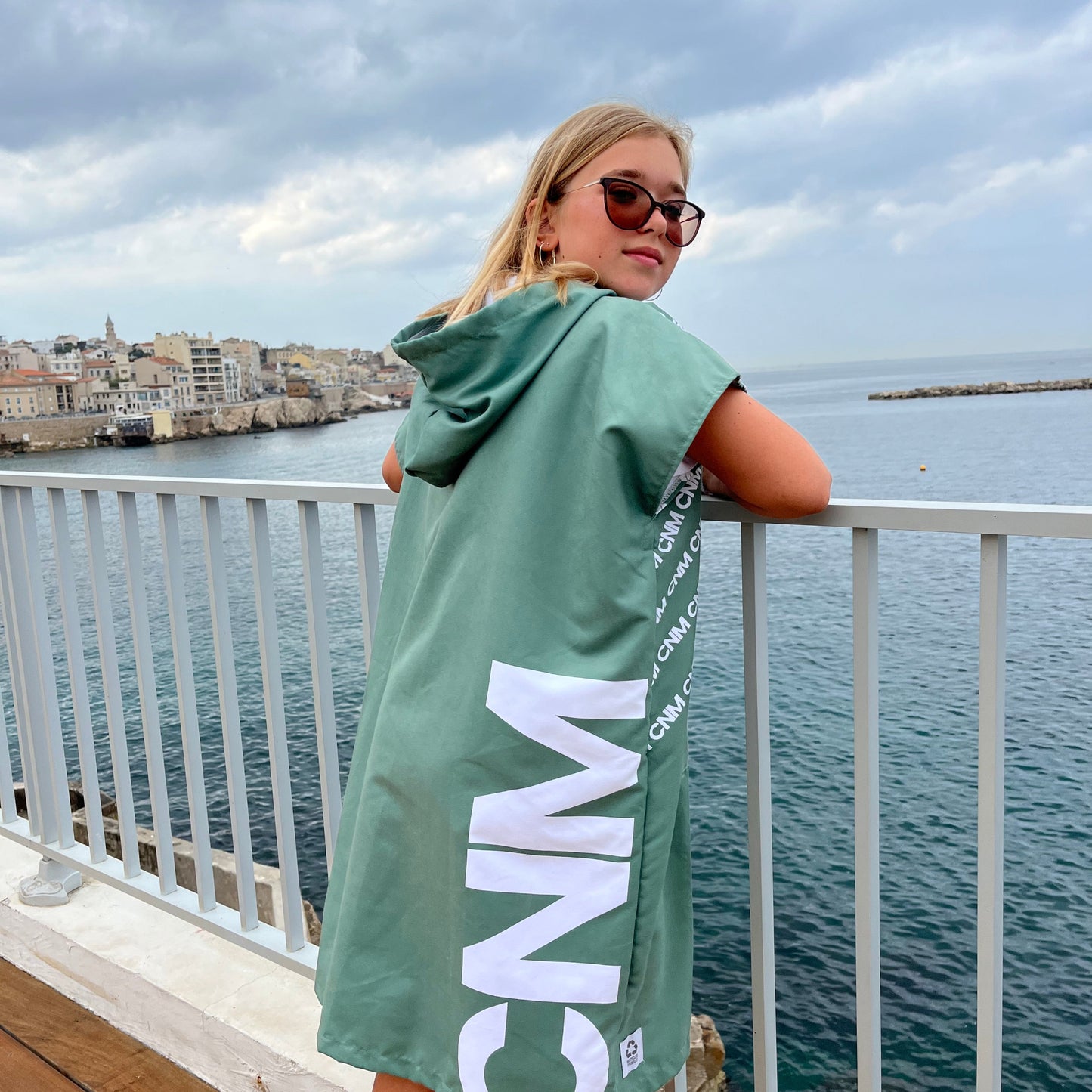 Poncho kaki junior CNM X KIMA